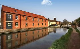 Canalside Wharf